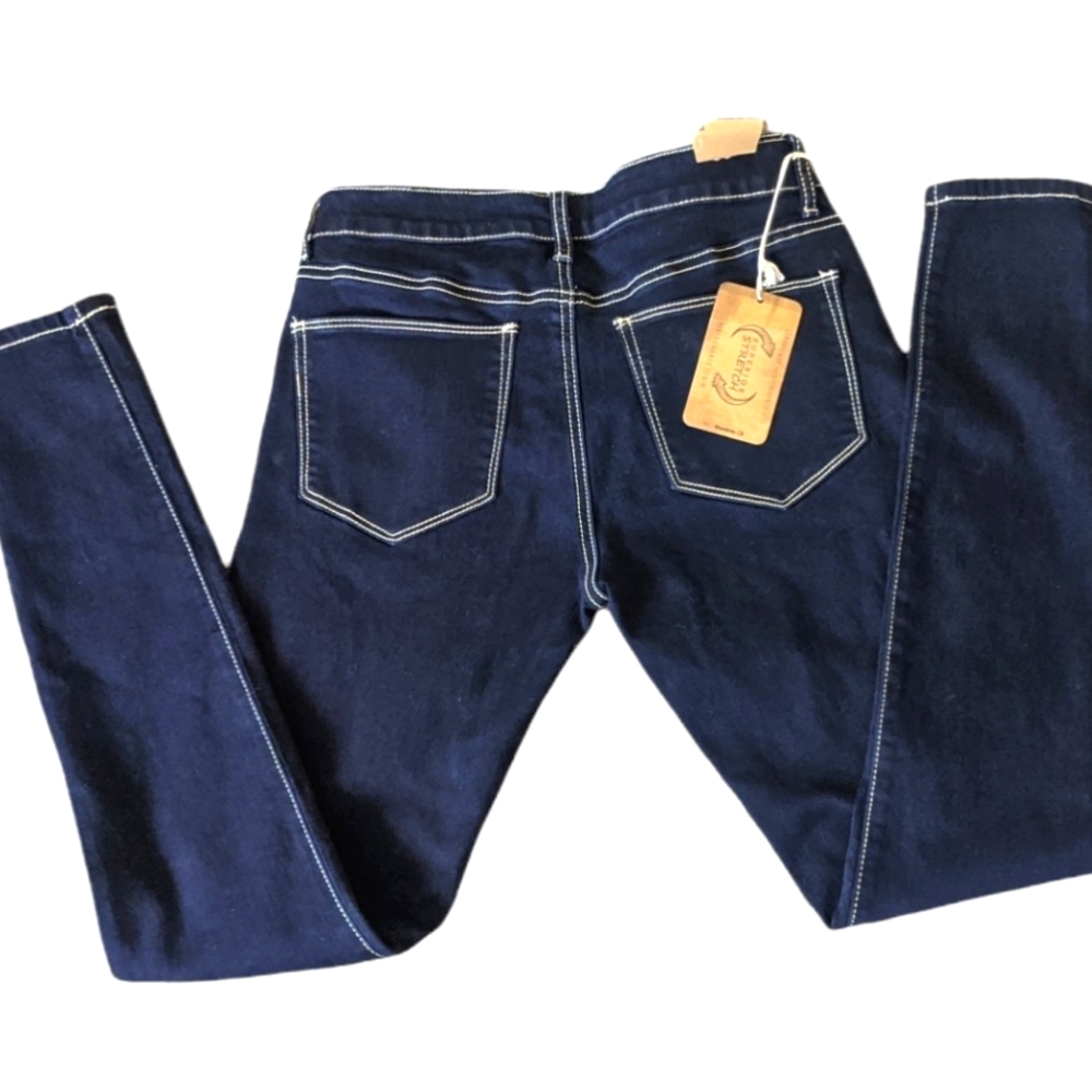 NWT Buckle Jeans 28R Virgo Skinny Stretch Curvy Fit Mid Rise with no distress